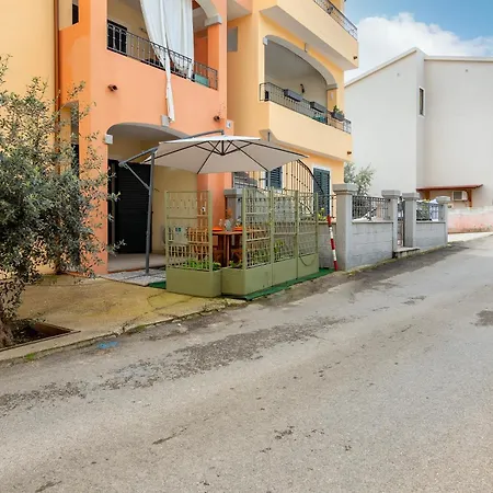 Sardinia Re - Borgo Marconi Apartment